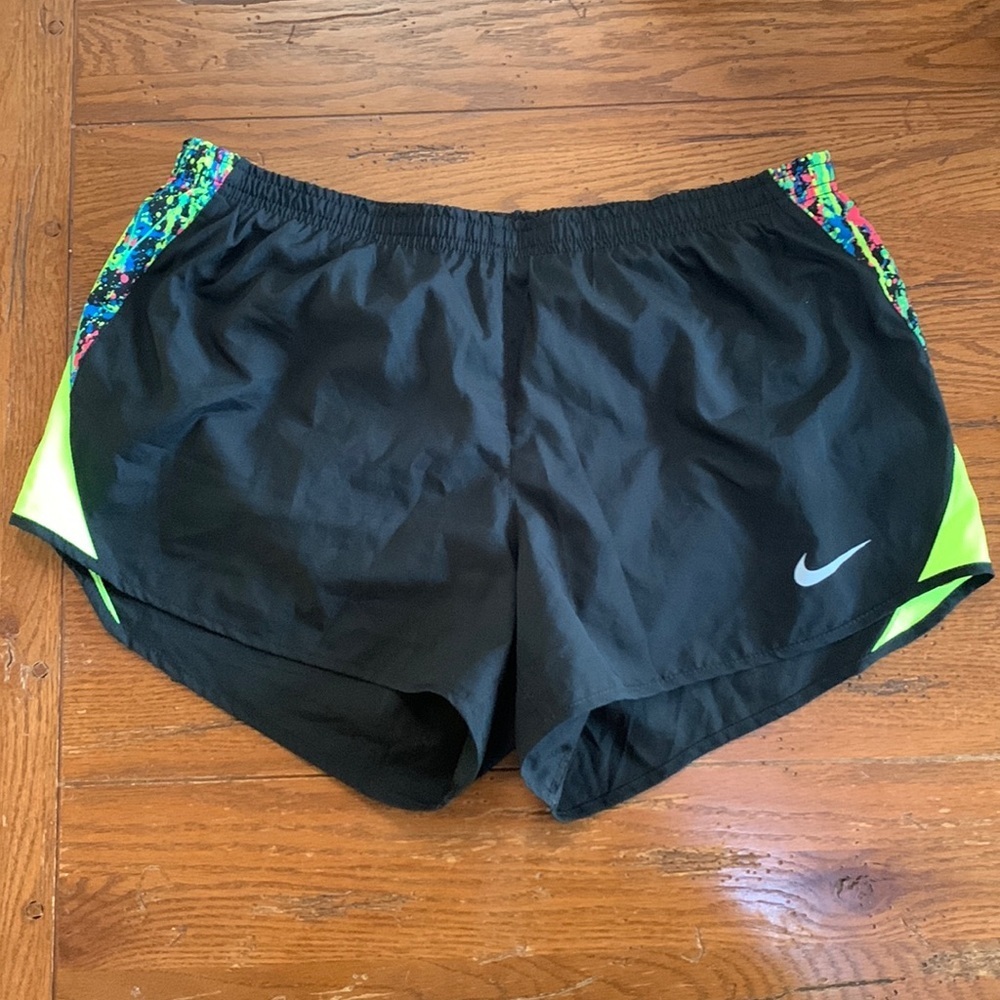 Nike Dri Fit Running Shorts Women's Black & Neon Swoosh Built-in Liner Size L